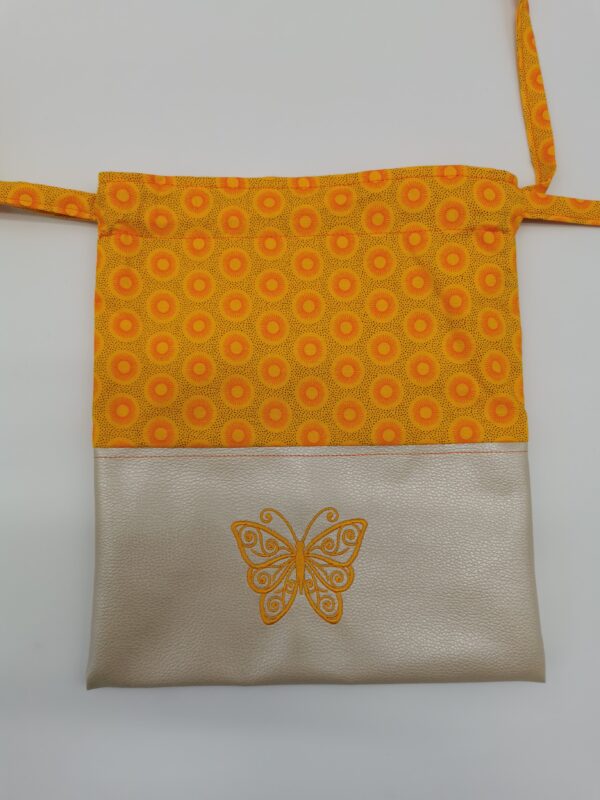 Petit sac de voyage réversible 2 tissus 25x30 cm jaune- brodé image papillon