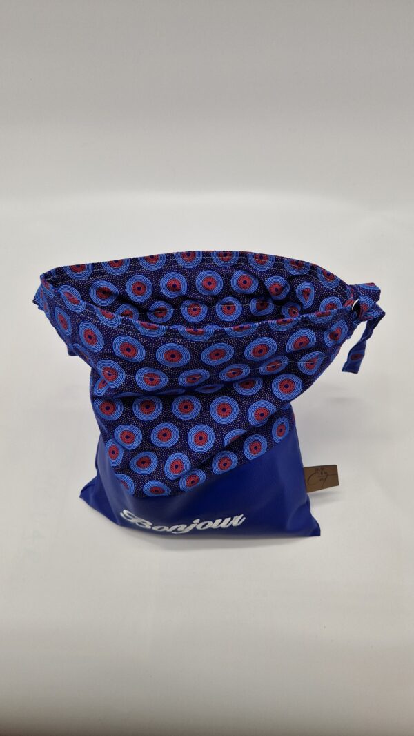 Petit sac de voyage réversible 2 tissus 25x30 cm bleu- brodé texte Bonjour – Image 2