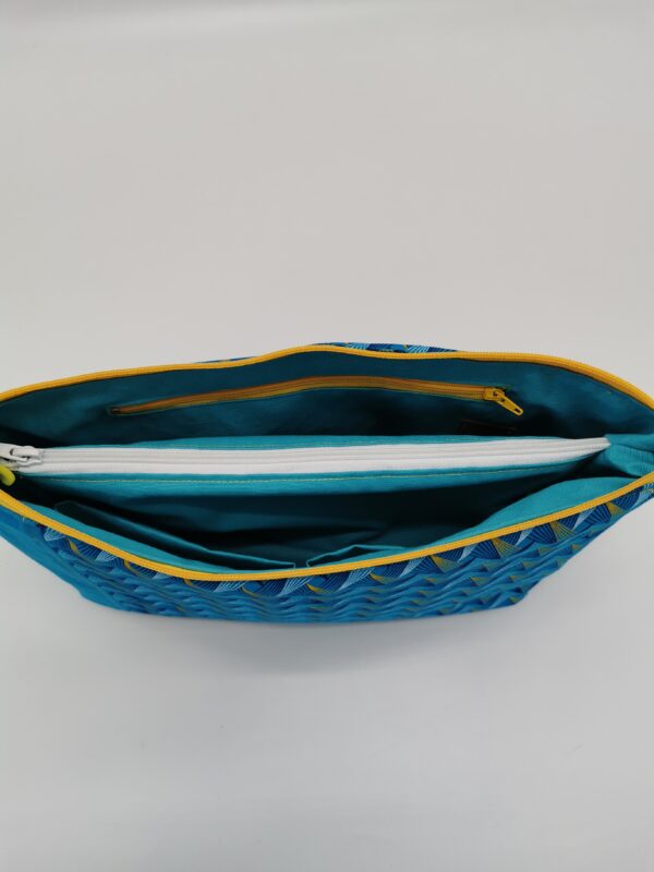 Trousse de toilettes 3 poches 30 x 20 cm fond 8 cm – Image 3