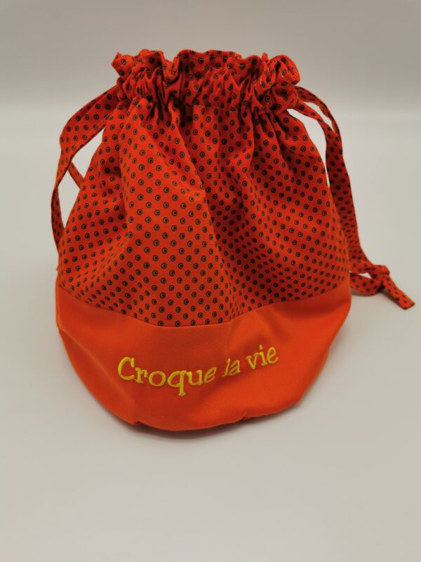 Petit sac de voyage rond avec fond réversible 2 tissus 30 x 25 cm orange - brodé texte Croque la vie