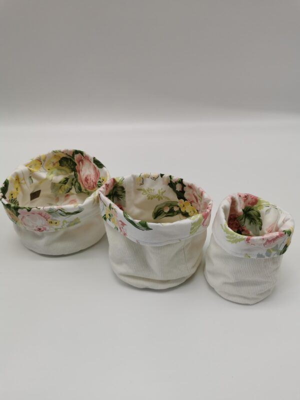 Lot 3 Paniers déco ronds floral pastel blanc 10 cm 13 cm et 16 cm