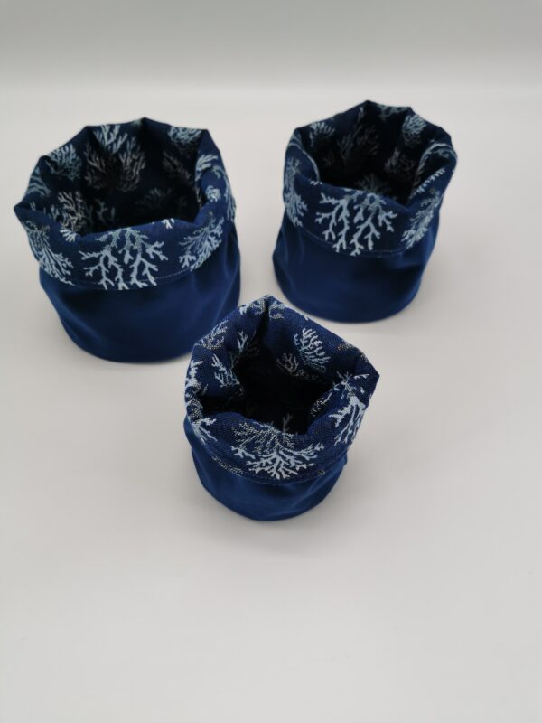 Lot 3 Paniers déco ronds Collection Océanique Corail bleu marine diamètres 10 cm 13 cm et 16 cm – Image 3