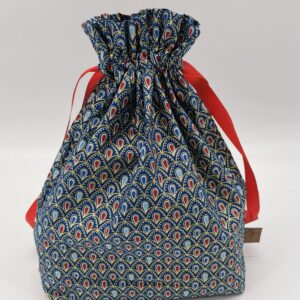 Pochette de Noël simple motifs fond bleu multicolore 32 x 34 cm